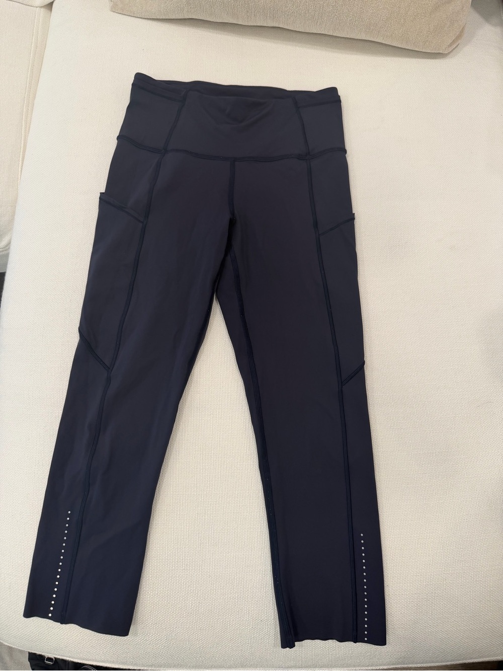 High-Waist navy blue Active Leggings with Side Pockets